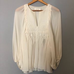 Chloe resort runway appliquéd milk white silk gauze blouse. EU size 34